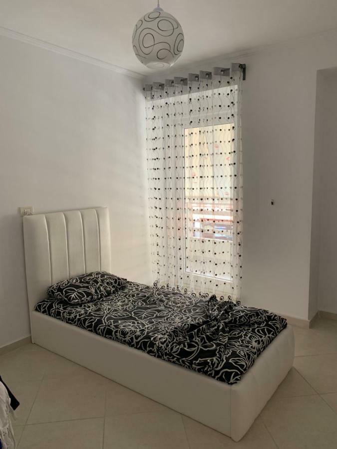 Marinela Apartment Sarande Ngoại thất bức ảnh