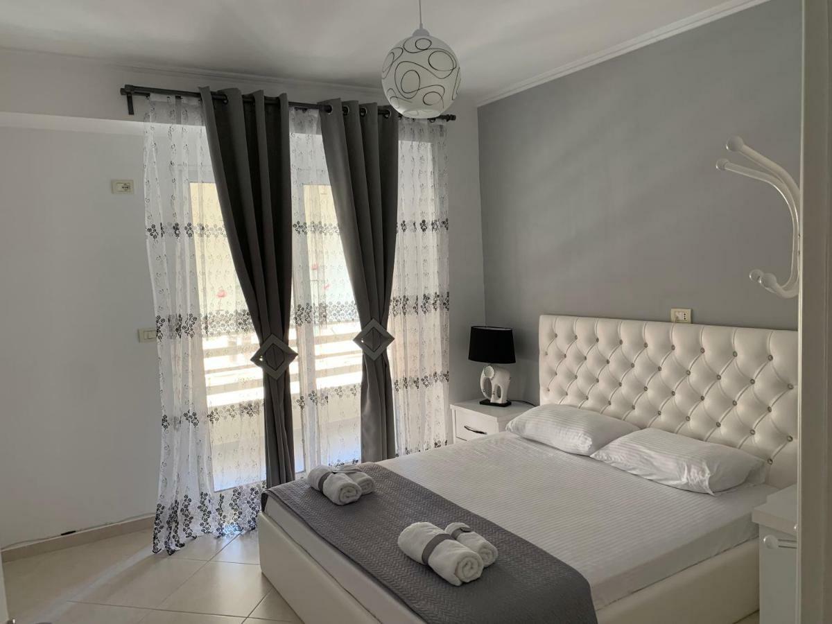 Marinela Apartment Sarande Ngoại thất bức ảnh